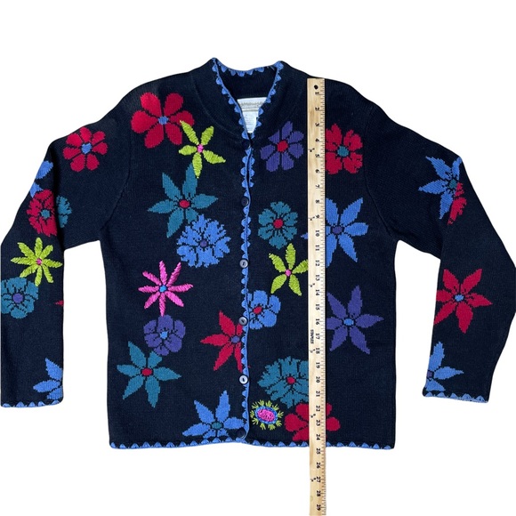 Coldwater Creek M Black multi color embroidered floral cardigan colorful button - Picture 3 of 6